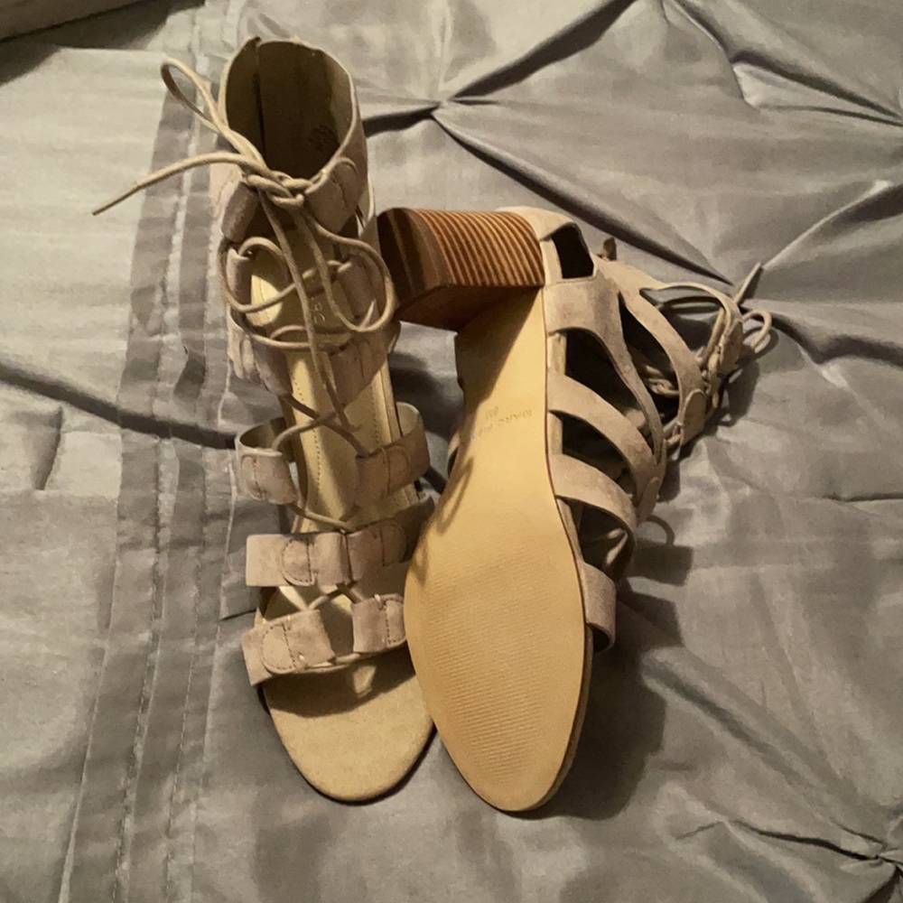 Sandals - Picture 3 of 3